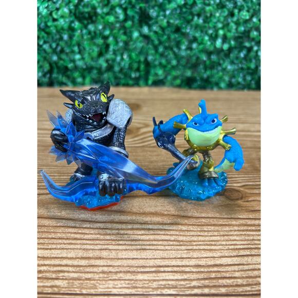 Bundle Of Skylanders Trap Team Exclusive Dark Snap Shot LOOSE Figure - Picture 1 of 9